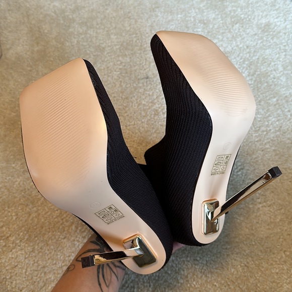 Public desire, size 9 - Picture 4 of 4